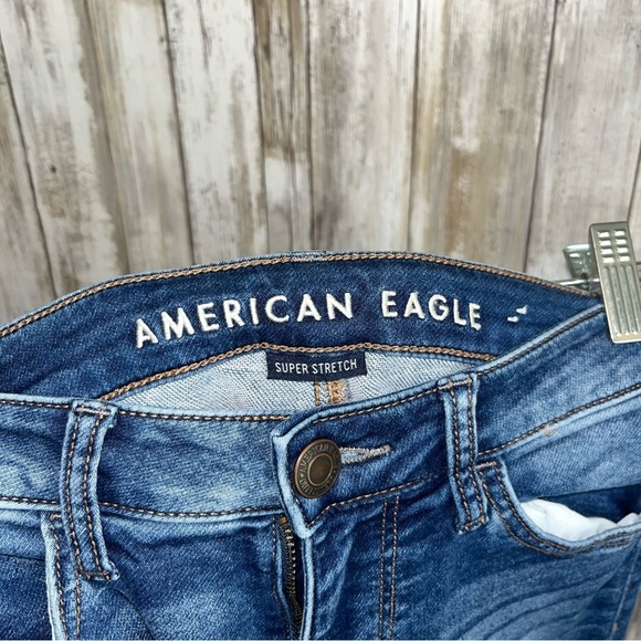American Eagle Super Stretch Distressed Jegging Short - Picture 5 of 6